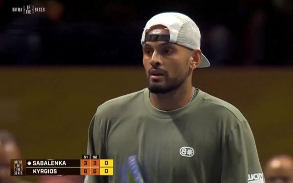 '여자 테니스 1위' 사발렌카, 세계 672위 삼류 남자 선수 상대 완패...여친 폭행-여자테니스 비하 논란도 [더게이트 테니스]