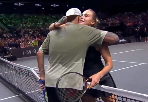 '여자 테니스 1위' 사발렌카, 세계 672위 삼류 남자 선수 상대 완패...여친 폭행-여자테니스 비하 논란도 [더게이트 테니스]