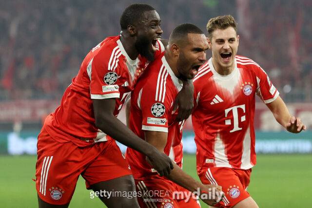 '바이에른 뮌헨 센터백, 콤파니 감독 신뢰 얻었다'…김민재와 포지션 경쟁 우위, 재계약 긍정적