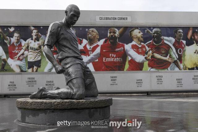 '토트넘에서 유일하게 손흥민은 인정한다' 북런던 앙숙도 존중…클럽 동상 제작 레전드 극찬