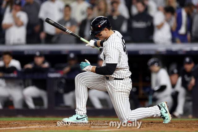 '이럴 수가' 2024년 은퇴 선언했는데 WBC 출전 요청이라니…'염소의 저주' 깬 303HR 베테랑, 그라운드로 돌아오나?