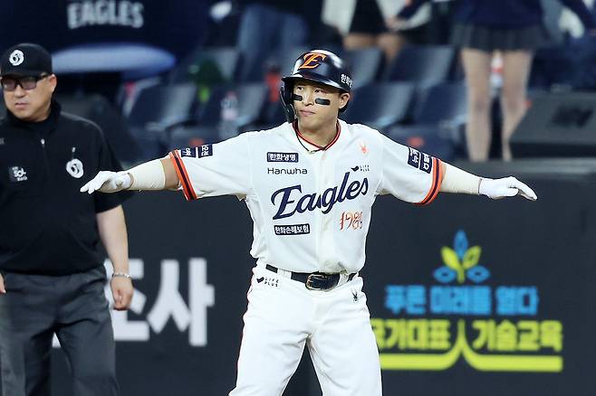 1년 전 하주석과 비슷한 온도…FA 김범수·손아섭, 12월 넘겨 계약 소식 나오나