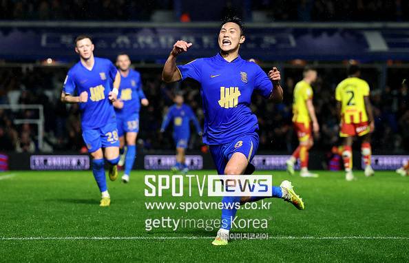 [오피셜] 홍명보 감독 웃는다, 월드컵 앞둔 韓 국대 미드필더, 맹활약과 함께 MVP 수상...