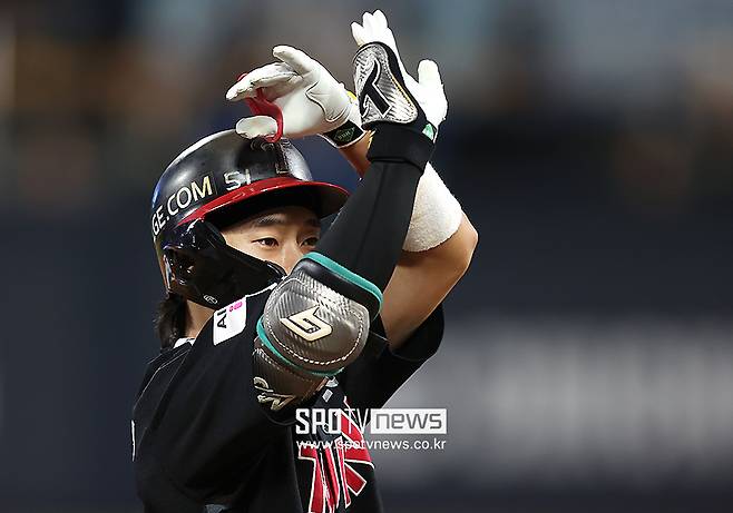 LG가 내년엔 더 질리게 한다? 홍창기-신민재 '국가대표 테이블세터'가 풀타임이라면