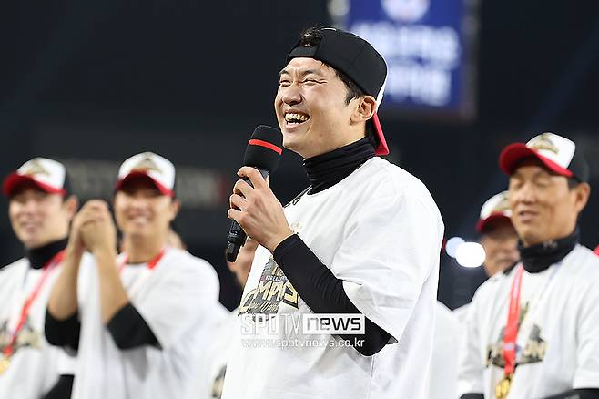 LG가 내년엔 더 질리게 한다? 홍창기-신민재 '국가대표 테이블세터'가 풀타임이라면