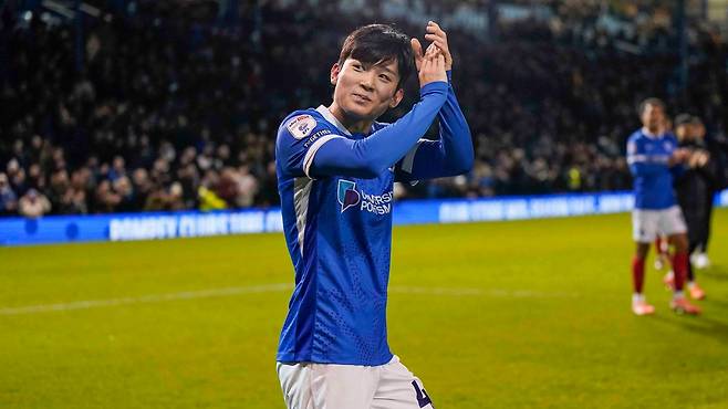 잉글랜드에서 '90+8분 결승골' 터트린 19세 한국인, '경기 MVP' & '최고 평점' 싹쓸이