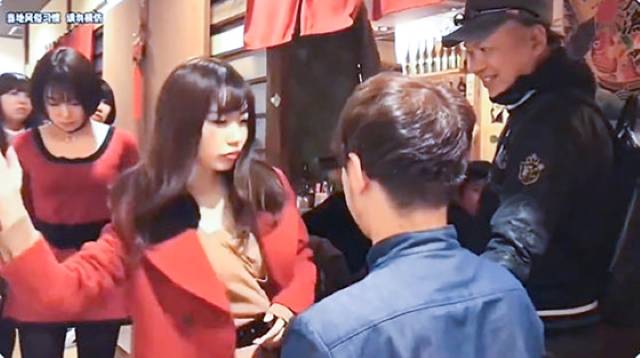 '신태용 빰때리기'의 본질은 ‘일본 저질문화’ 답습 [유병철의 스포츠 렉시오] 