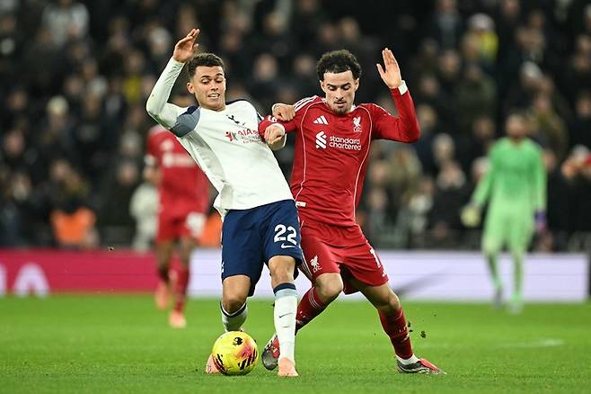 英 BBC까지 확인, '유로파 결승 영웅' 토트넘서 방출 확정...브레넌 존슨, 682억에 크리스탈 팰리스 이적 합의