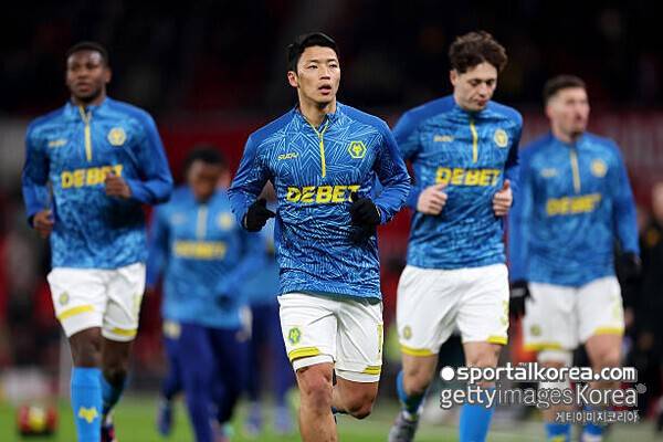 [PL 19R] '대한민국 전멸' 현실로...황희찬 '치명적 실수→선제골 헌납' 울버햄튼, 맨유와 1-1무 → 0승으로 2025년 마무리