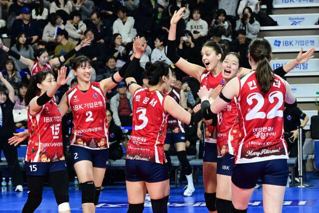 '냉정한 현실' 득점 한 뒤 웃지 못하는 인쿠시…“한 번 감 잡으면 분명히 폭발할 것” [곽경훈의 현장]