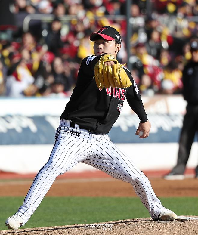 LG의 2025 구상에서 어긋난 딱 한 가지, 불펜···2026에는 허리도 강해질까