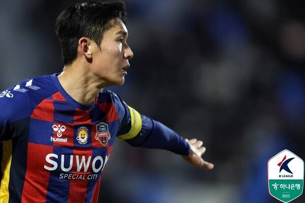 '2연속 월드컵 주전' 이용, 조용한 은퇴… 김현석의 울산 코치로 합류