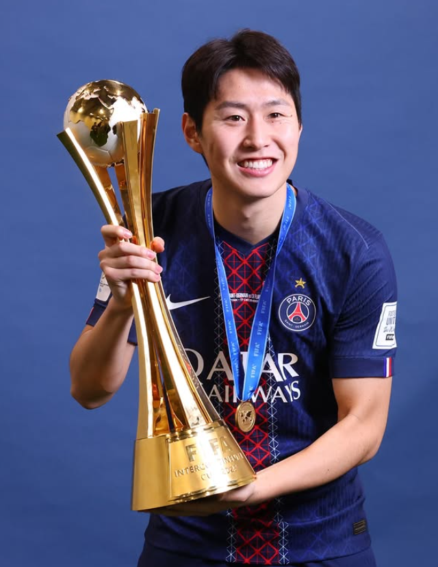 ‘LEE가 돌아왔다’ 허벅지 부상 털고 훈련 복귀…파리 더비 정조준