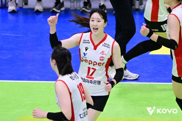 페퍼저축은행도 부상으로 캡틴 잃었다…고예림, 왼쪽 새끼손가락 부상으로 약 8주 이탈 예상
