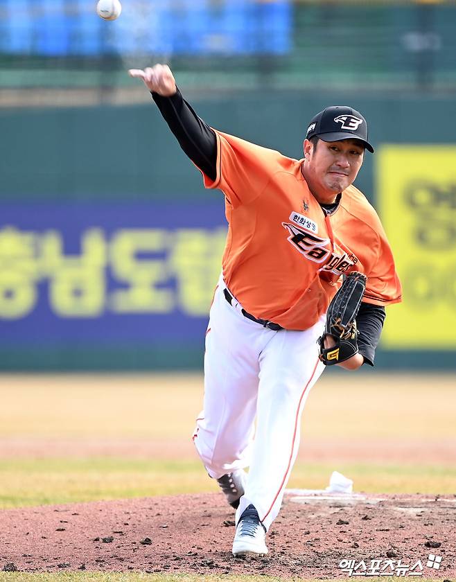 한화 '17년 원클럽맨' 장민재