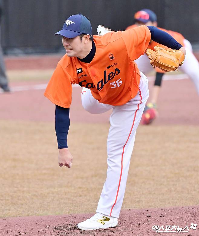 한화 '17년 원클럽맨' 장민재