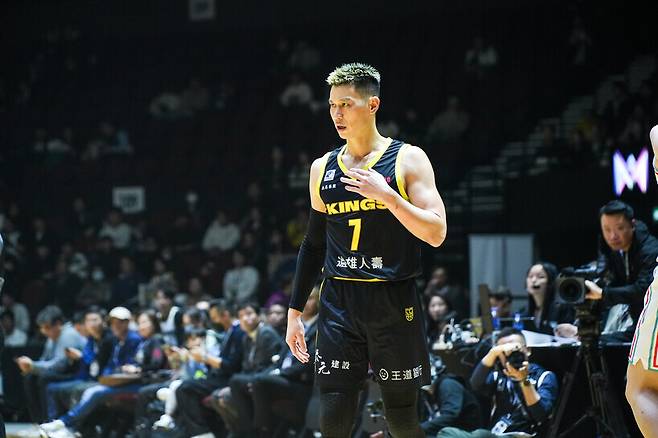 “아시아 가드는 NBA서 안 된다”는 편견을 깬 단 한 사람…‘린새니티’ 7번, 한 시대의 상징이 됐다