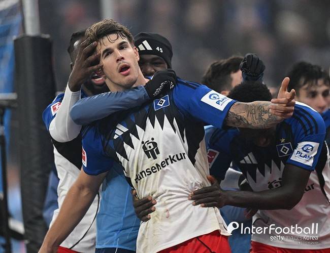 김민재 가슴 쓸어내렸다...뮌헨, 독일서 맹활약 중인 토트넘 CB 영입 문의→토트넘 단칼 거절