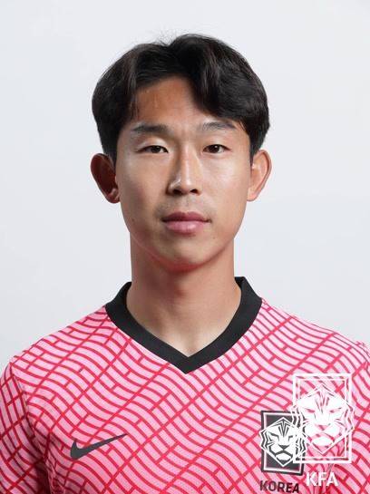 [오피셜] 한때 韓축구 최상급 천재+前 국대 패스장인, '1부 승격팀'으로 간다... 베테랑 MF 윤빛가람, 부천과 2년 계약