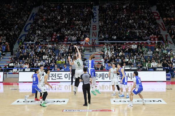 새해까지 '37분' 남기고 끝났다!... 2025년 '가장 늦은 경기' 마무리[2025-2026 농구영신]