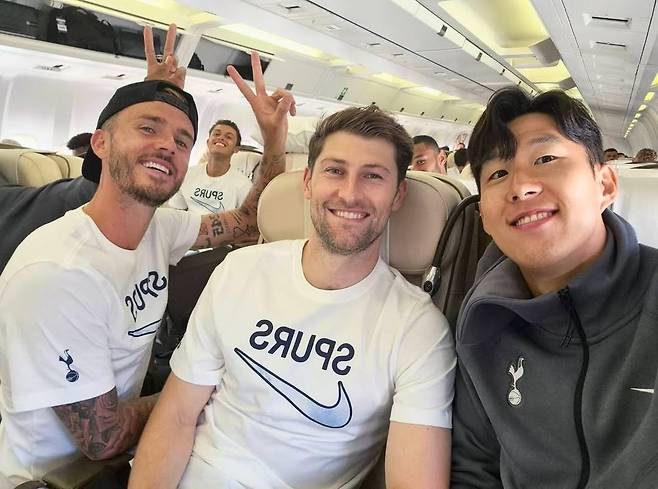 “손흥민은 가장 친한 친구이자, 내 아들의 대부” 절친 ‘이별 임박’…계약기간 6개월 남은 데이비스, 커리어 첫 佛 무대 입성 가능성 대두