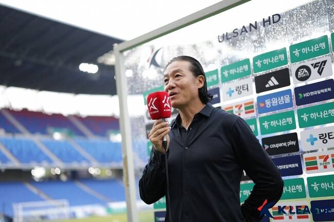 ‘디펜딩 챔피언’ 울산 부임 후 ‘강등권’ 추락…김판곤 감독, ‘주장’ 이청용 데리고 말레이시아 복귀?→현지 매체 주장