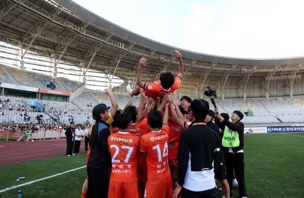 韓 호날두로 불리던 사나이,