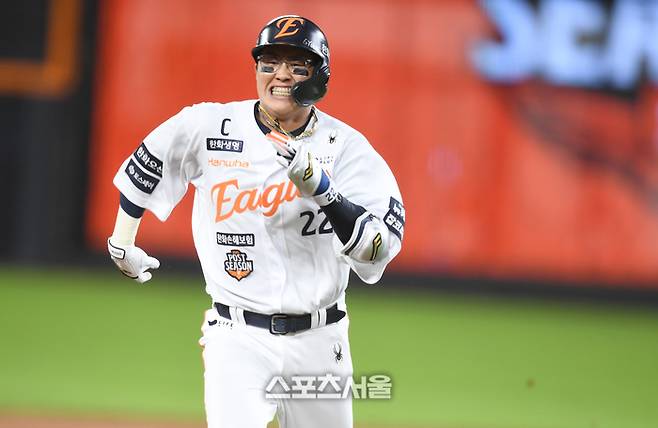 “뜨겁게 훈련중” 한화 ‘캡틴’이 전한 분위기…우승 실패? 그것도 다 ‘경험’이다 [SS신년인터뷰]