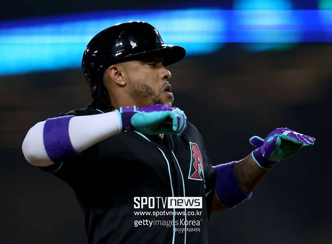 다저스에 홈런→홈런→홈런→홈런 폭격했는데 트레이드 무산 날벼락…1700억 올스타 갈곳이 안보인다