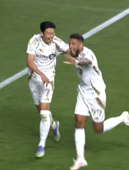 '봐요, 우리 SON이에요' LA FC+토트넘...앞다투어 손흥민 포스팅으로 한 해 되새김질