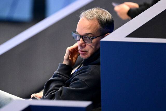 '감독 공석' 삼성화재 경기 지켜본 사실상 경질된 감독, 단 2일 만에 다시 V리그에 왔다 [유진형의 현장 1mm]