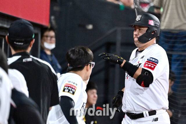'결국 사인 없었다' 미계약으로 병오년 맞이한 말띠 포수…행선지는 명확, 팬들 바라는 소식 언제쯤?