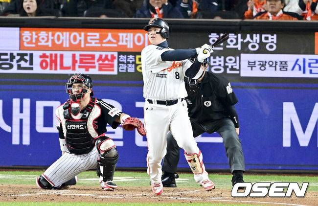 “여름까지도 생각한다” 했는데…노시환 다년 계약, 150억 적정가일까