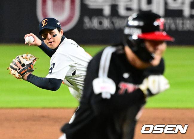 “여름까지도 생각한다” 했는데…노시환 다년 계약, 150억 적정가일까