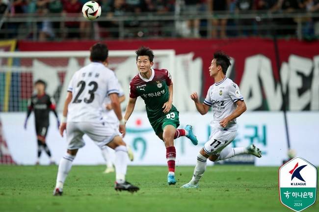 [단독] 이정효가 선택했다!...'왼발 특급 MF' 2002년생 김민우, 대전 떠나 수원 삼성 임대 확정