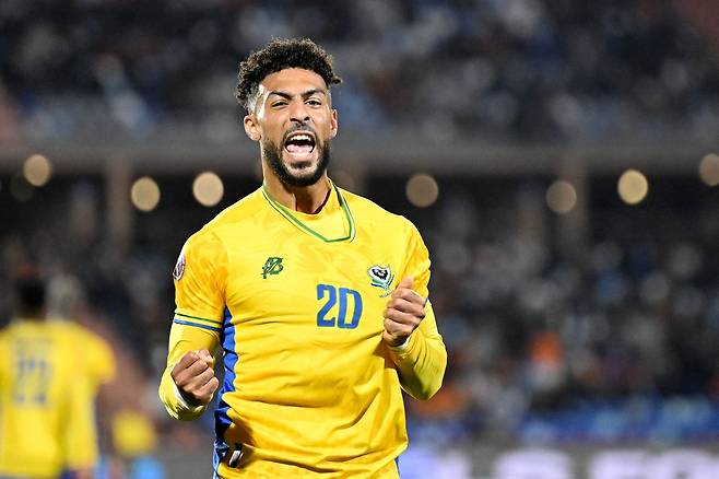 부앙가 ‘흥민이 형, 우리나라 망했어’…가봉, 네이션스컵 3전 전패 후 정부 “대표팀 무기한 중단” 철퇴