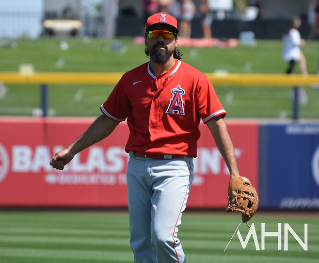 '막힌 똥차가 빠졌다' ML 최고 3루수 아레나도, 에인절스 '3루 혈' 뚫는다…트레이드 가능성 급부상