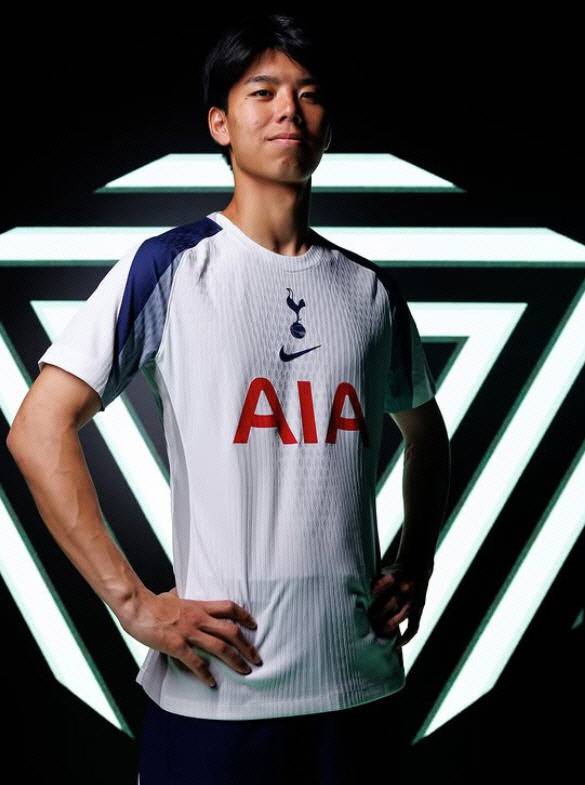 [오피셜] '일본 대실망' 토트넘에 속았다...日 최고 유망주, 양민혁처럼 임대 결정→韓 혼혈 국대와 같은 팀으로