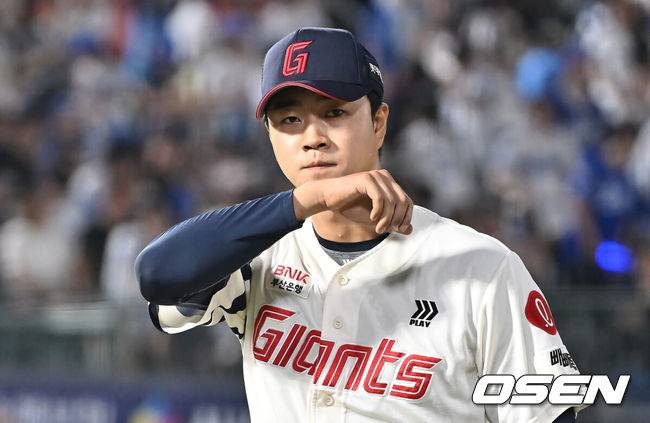 160.2km 실화? 롯데 애증의 1차지명, 방황 끝→사직 영웅이 되고 싶다 “야구 정말 그만두고 싶었지만…”