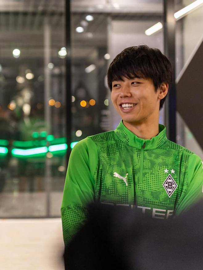 [오피셜] 일본이 탄식, EPL '0경기'→ 6개월 만에 독일행…日 차세대 CB 다카이 고타, 묀헨글라트바흐 임대 이적, 한국 대표 옌스와 한솥밥