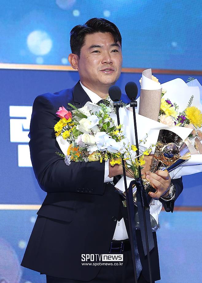 4점대 불펜도 50억 이상 시대… 이 선수는 역대급 혜자 계약, 그때 놓친 팀들 땅 치고 후회하나