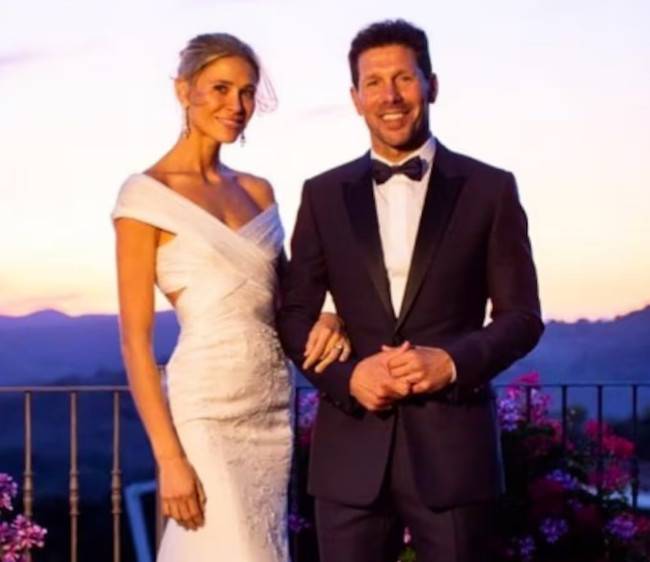 '금발 모델과 17살 차 극복' 56살 시메오네 감독, 아내와 첫 만남 화제... 식당 화장실서