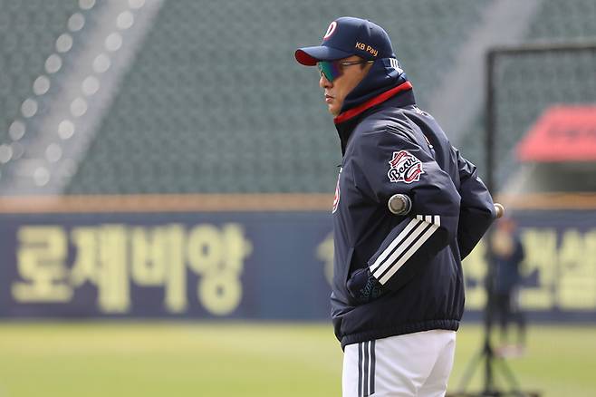 “이승엽 나가” 두산 ‘최악 감독’으로 불리지만…이승엽이 ‘무능한 지도자’는 아닌 이유 [SS시선집중]