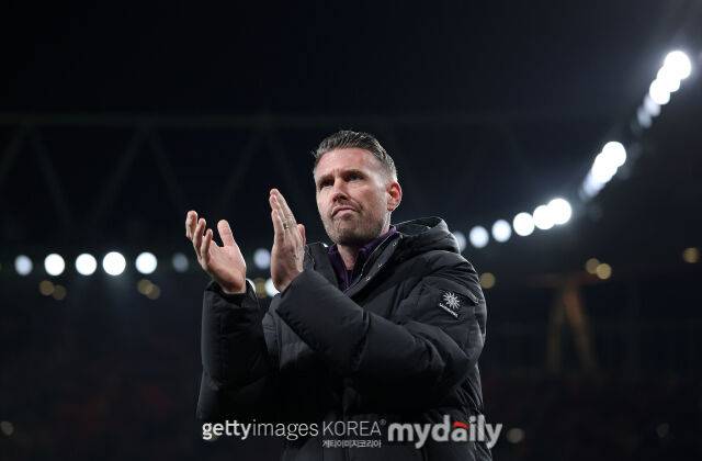 울버햄튼 구한 황희찬, 123년 만의 최악의 참사 막았다…1골 1AS 맹활약, 시즌 20경기 만에 첫 승