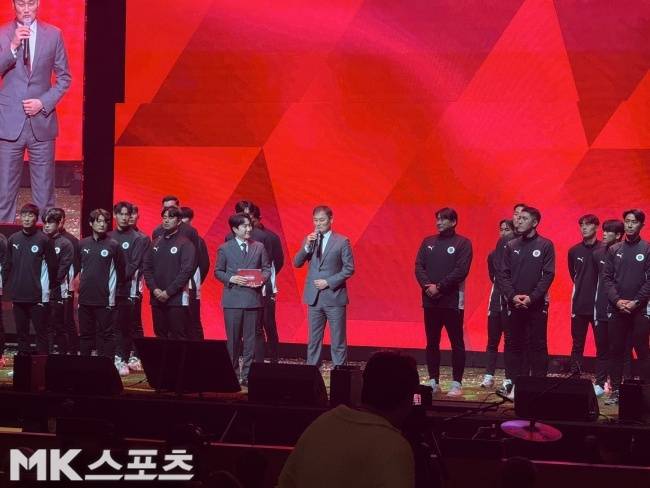 “올해 곧바로 1부 승격도 가능”…출발 알리는 ‘신생팀’ 용인FC의 당찬 각오 [MK수지]