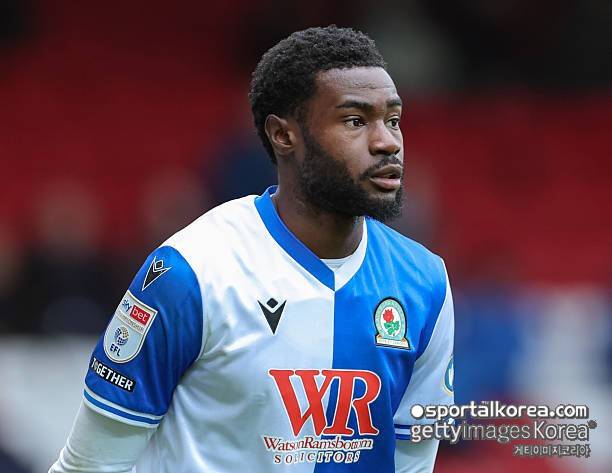 '韓 축구 초대형 경사' 멀어졌다…대한민국 '16호 프리미어리거' 기대했는데, 에버턴 이한범 포기 수순?