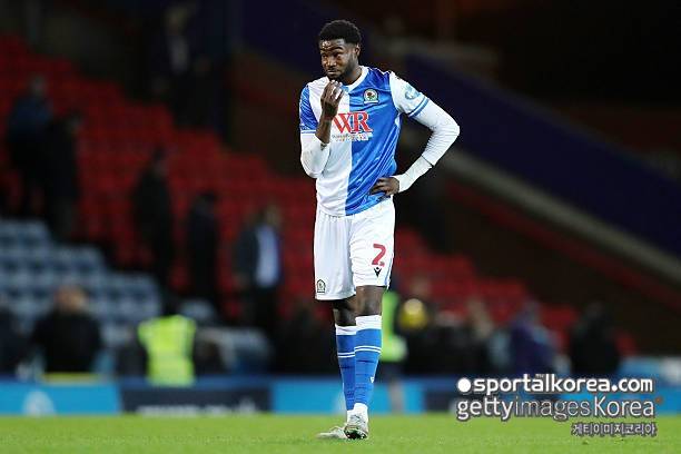 '韓 축구 초대형 경사' 멀어졌다…대한민국 '16호 프리미어리거' 기대했는데, 에버턴 이한범 포기 수순?