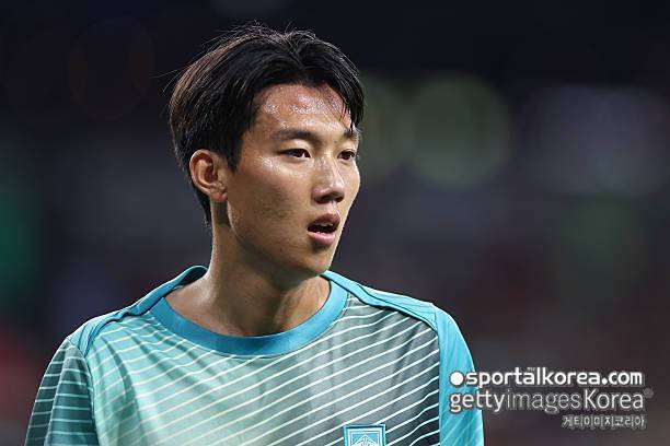 '韓 축구 초대형 경사' 멀어졌다…대한민국 '16호 프리미어리거' 기대했는데, 에버턴 이한범 포기 수순?