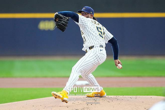 '다저스 3연패 초비상' 양키스, 17승 특급선발에 160km 에이스까지 트레이드 진행중…ML 지각변동 일으키나