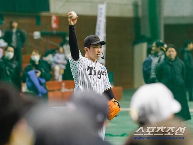체중 2kg 증량해 평균 시속 150km로, 50경기 무실점 신기록 독립리그 출신 구원 특급,
